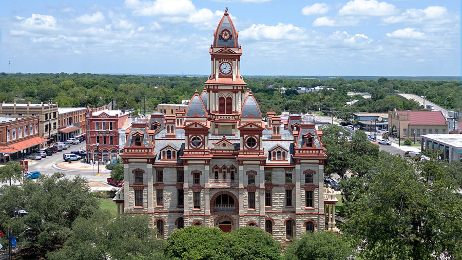 Lockhart courthouse